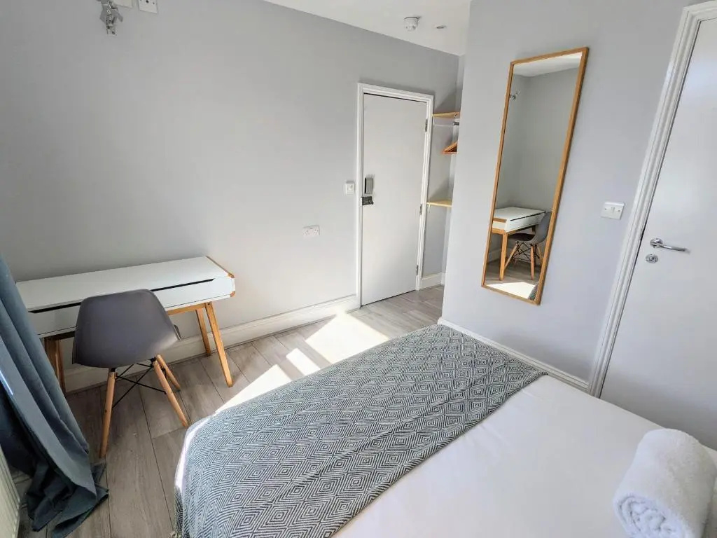 INNit Rooms - SaltWater Guest House