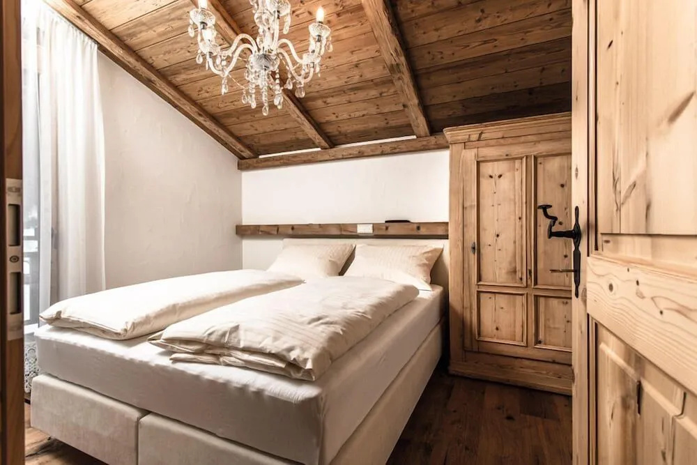 URALP Royal by Hello Fewo Apartments