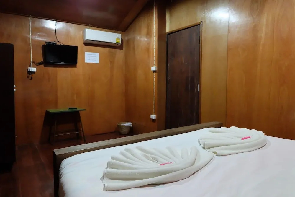 Long Khao Ta Wa Homestay