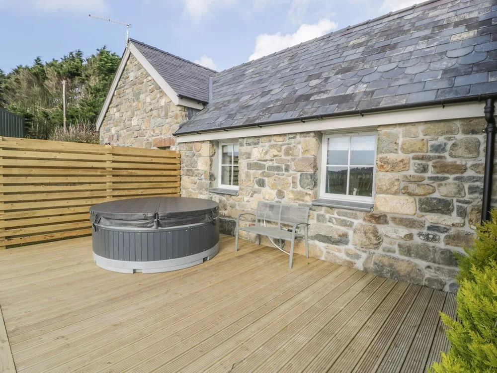 Horseshoe Cottage