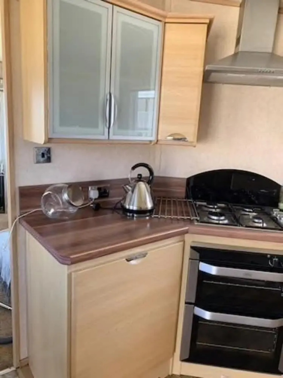Stunning 3-Bed Caravan with sea views