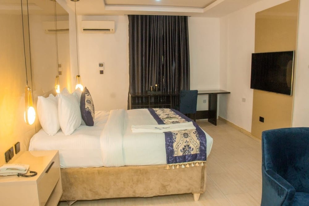 Water Ripples Hotel