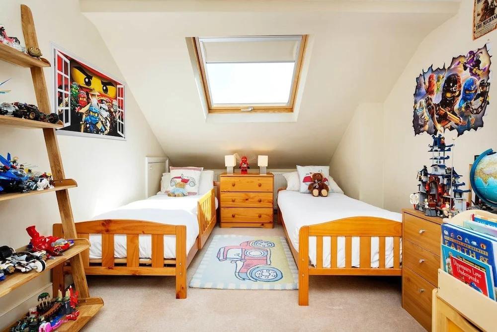 Chiswick Cottage Charm