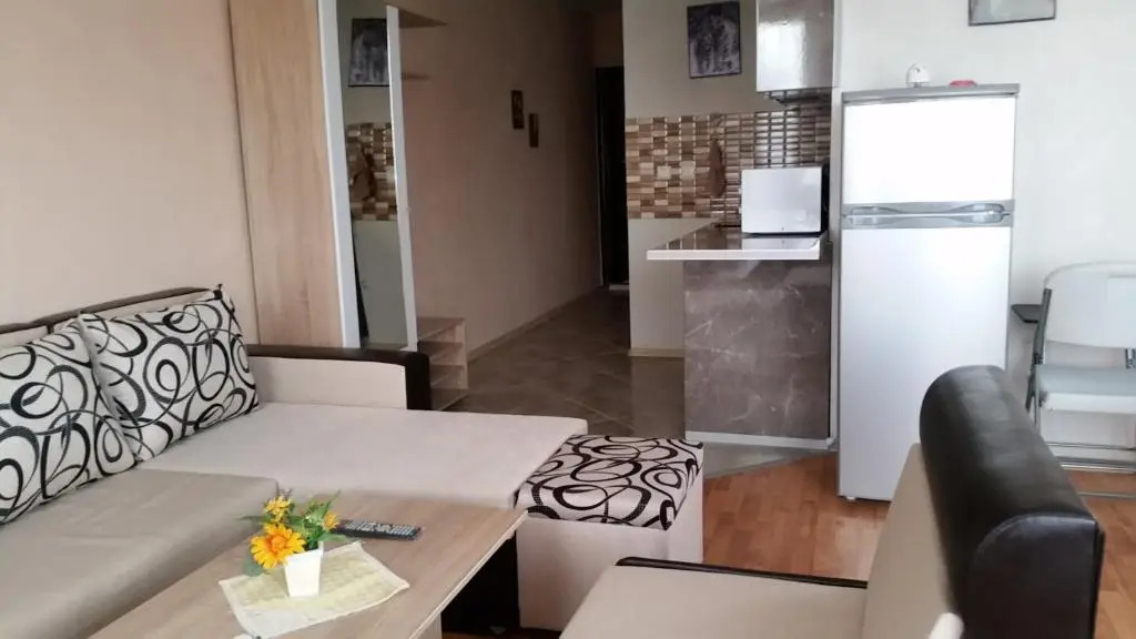 Studios in Ravadinovo