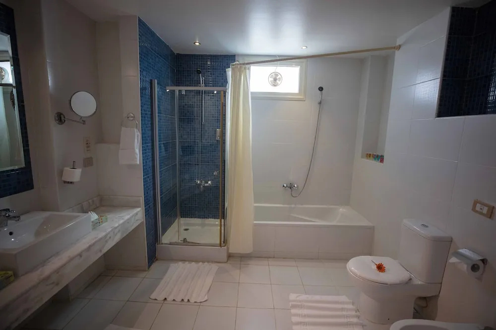 Mousa Coast Hotel & Spa