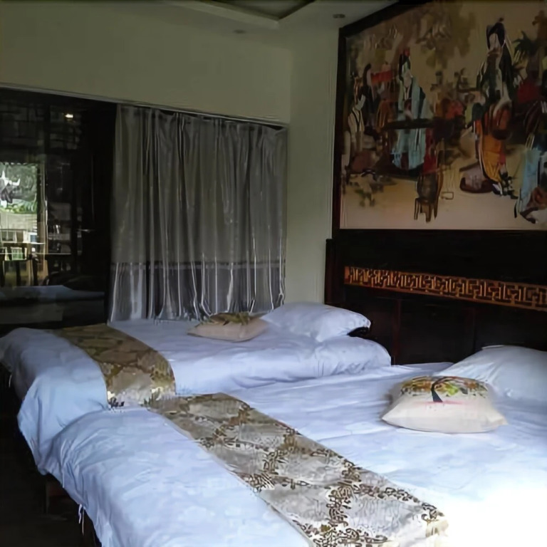 Tiexi Yinxiang Tongfu Inn