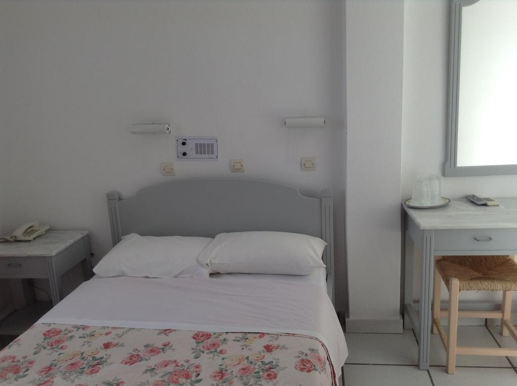 King Thiras Hotel