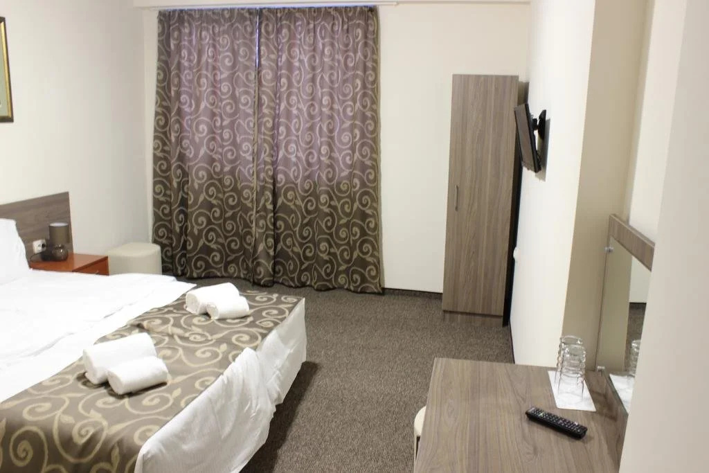 Guest Rooms LIFE