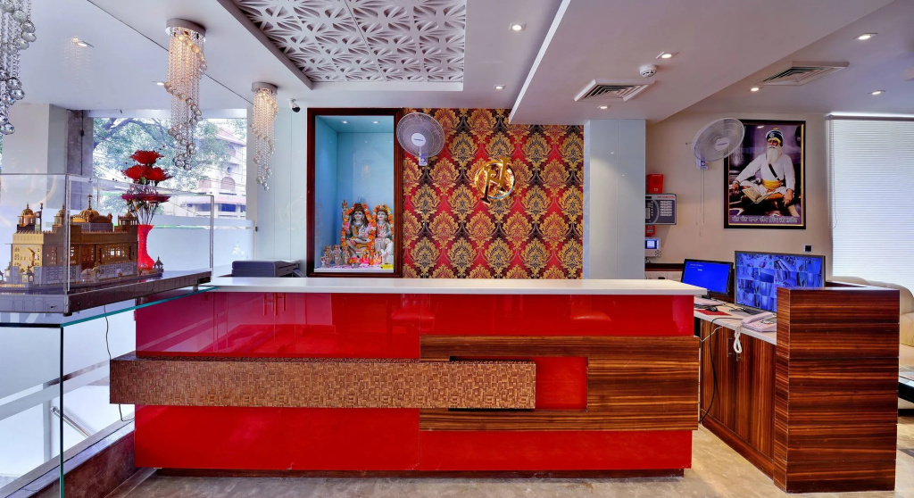 White Panda Hotels Grand Hridey