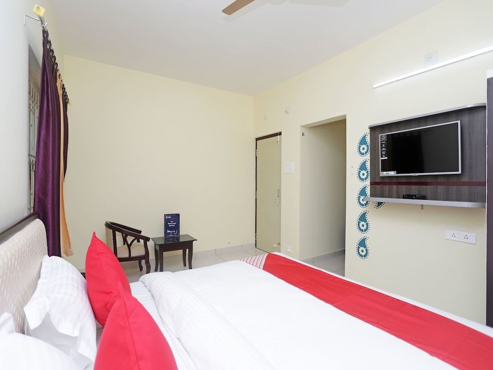 Oyo 13924 Shree Gopal Residency