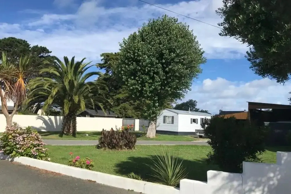 Holiday House With Private Pool in a Shared Property