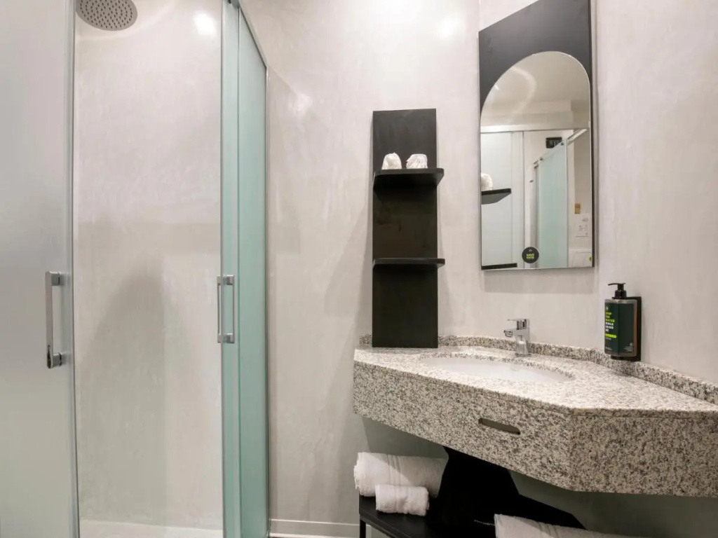 B&B HOTEL Latina