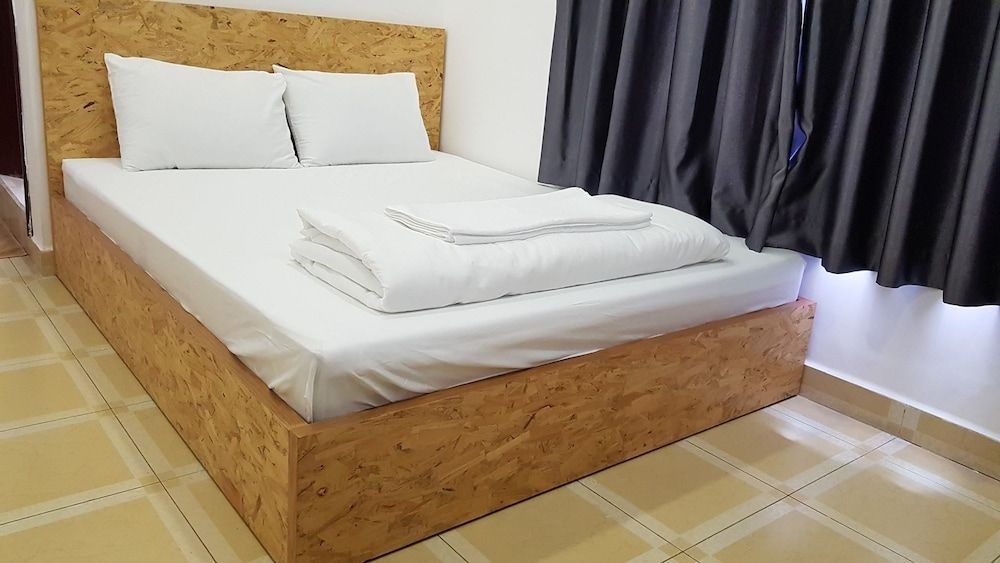 White House Hostel
