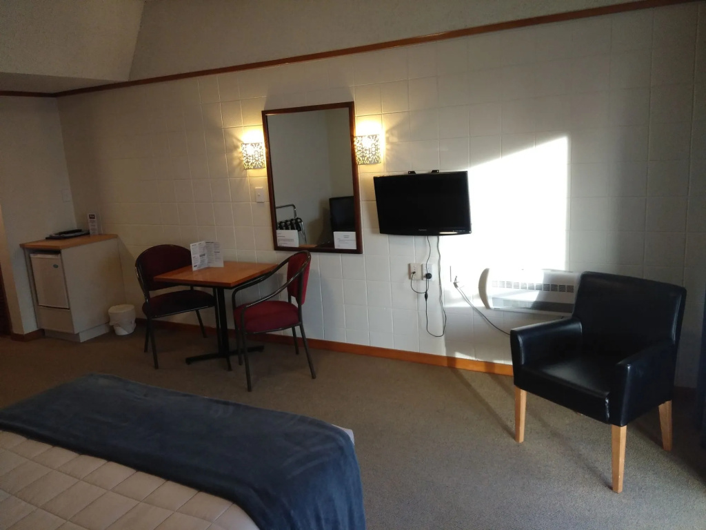 The Redwood Hotel