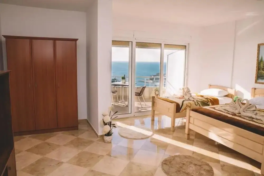 Panorama Apartments & Rooms