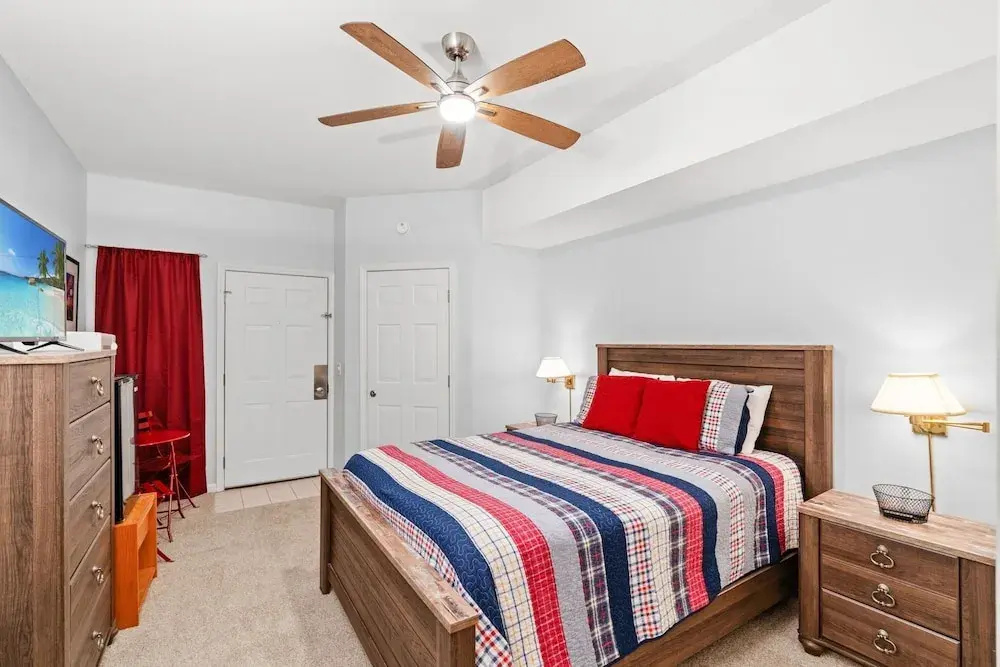 Royal Poste Unit 2807 2 Bedroom Condo