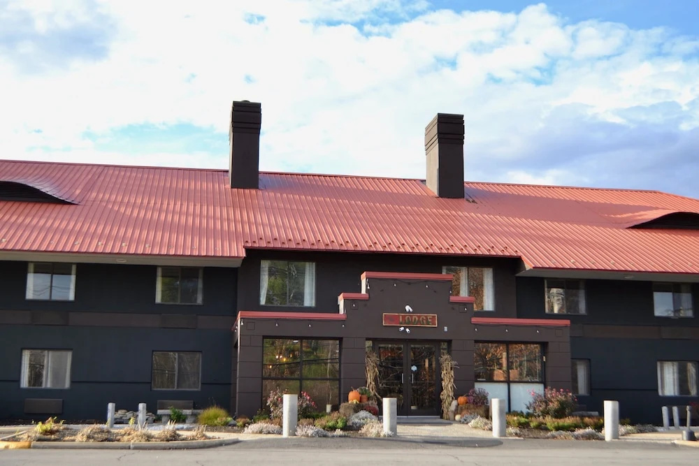 The Common Man Inn, Spa & Lodge