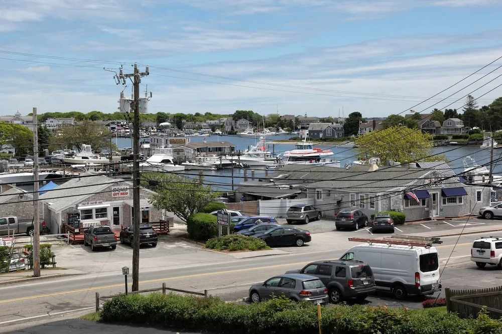 Cape Cod Harbor House Inn