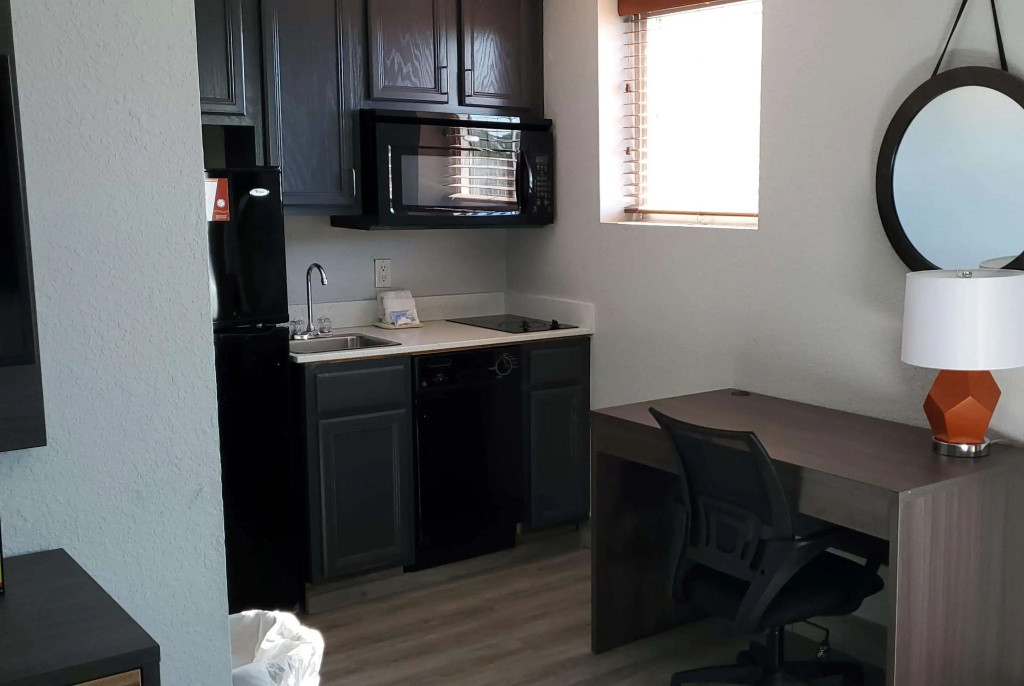 Hawthorn Extended Stay by Wyndham Panama City Beach