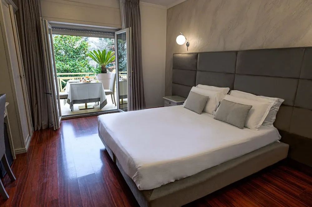 Green Park Hotel