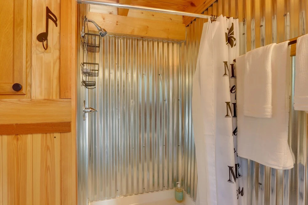 Peaceful Berkeley Springs Home: Escape to Nature!