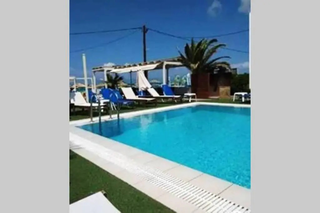 Havana 2 Luxury sea and pool