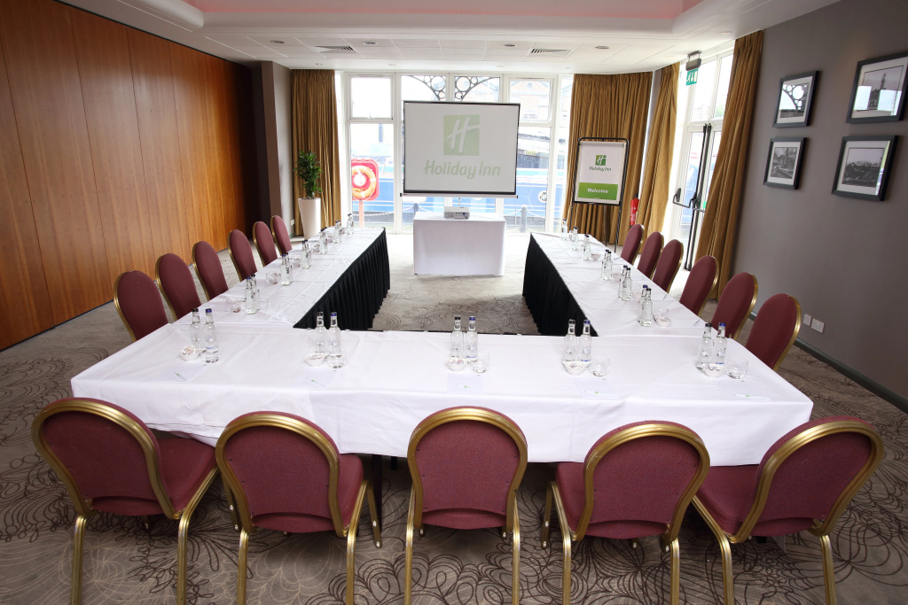 Holiday Inn Ellesmere Port/Cheshire Oaks by IHG