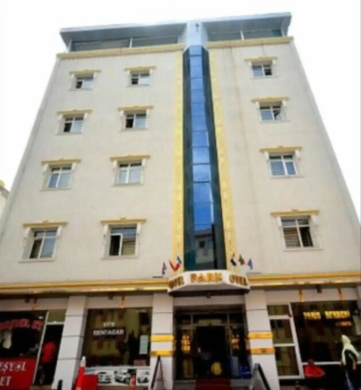 Dimet Park Hotel