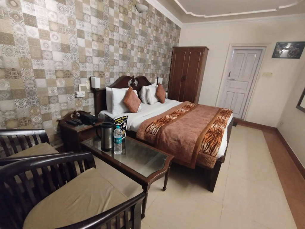 Hotel Aroma Nainital