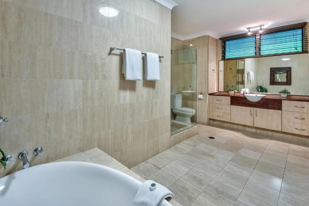 3 Bedroom Poinciana Lodge