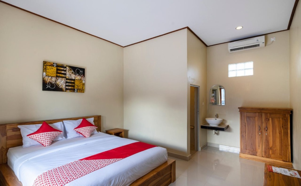 Urbanview Hotel Lilis Cempaka Mas Guesthouse