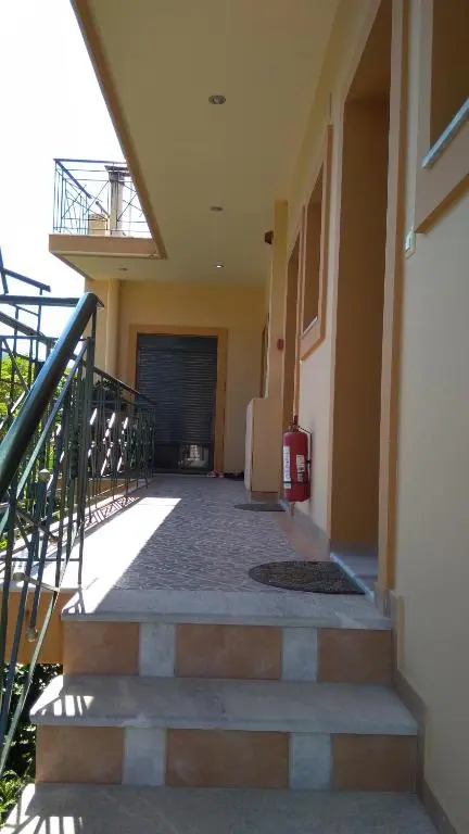 Nikolitsa Apartments