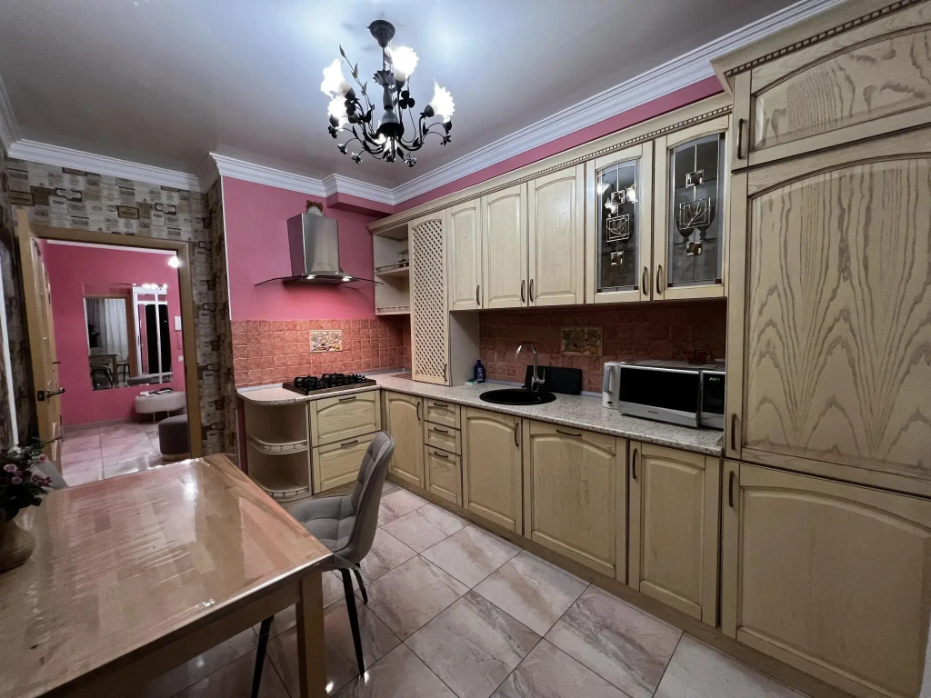 Сутки26 на проспекте Калинина