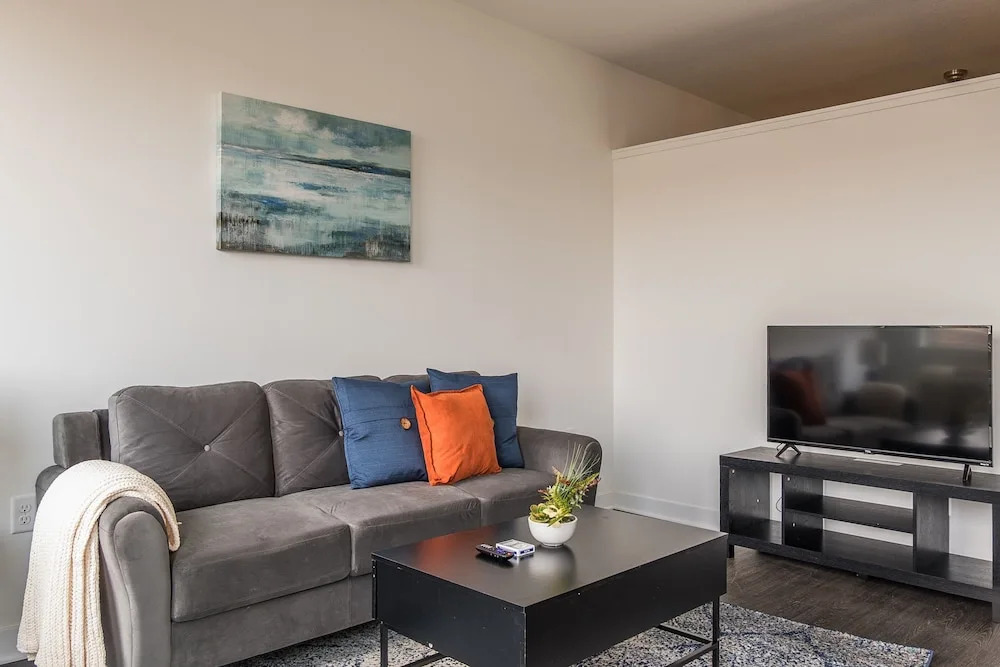 Macalester Apartments by Frontdesk