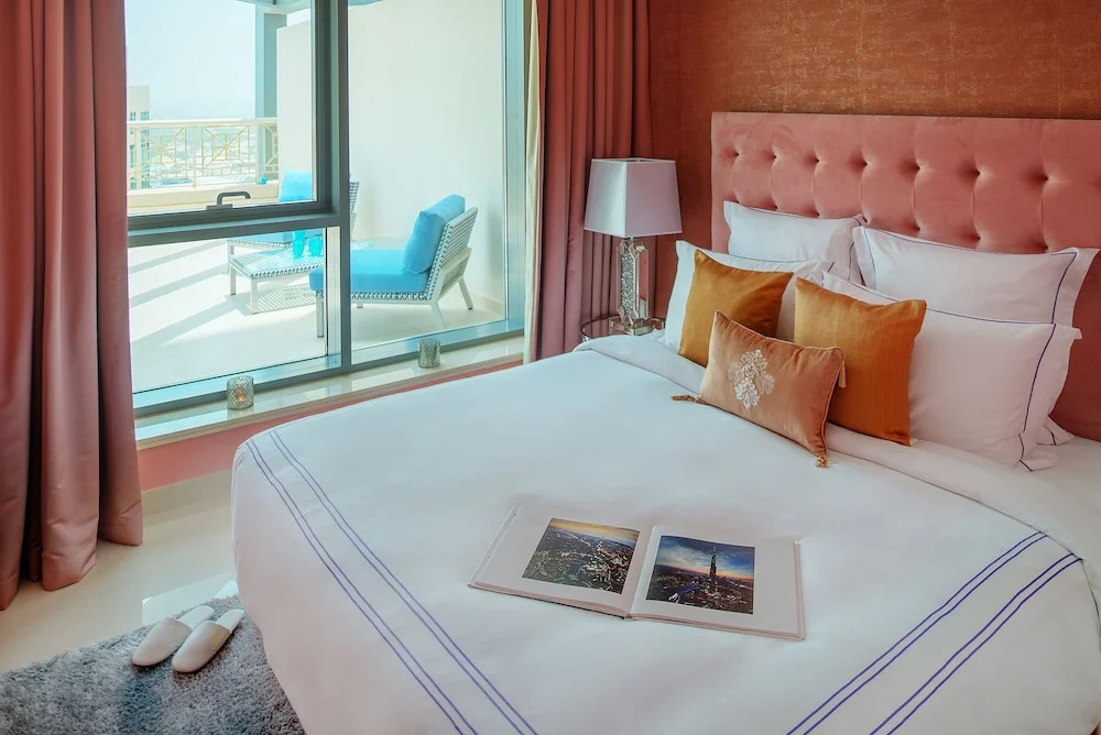 Dream Inn Dubai – 29 Boulevard with Private Terrace