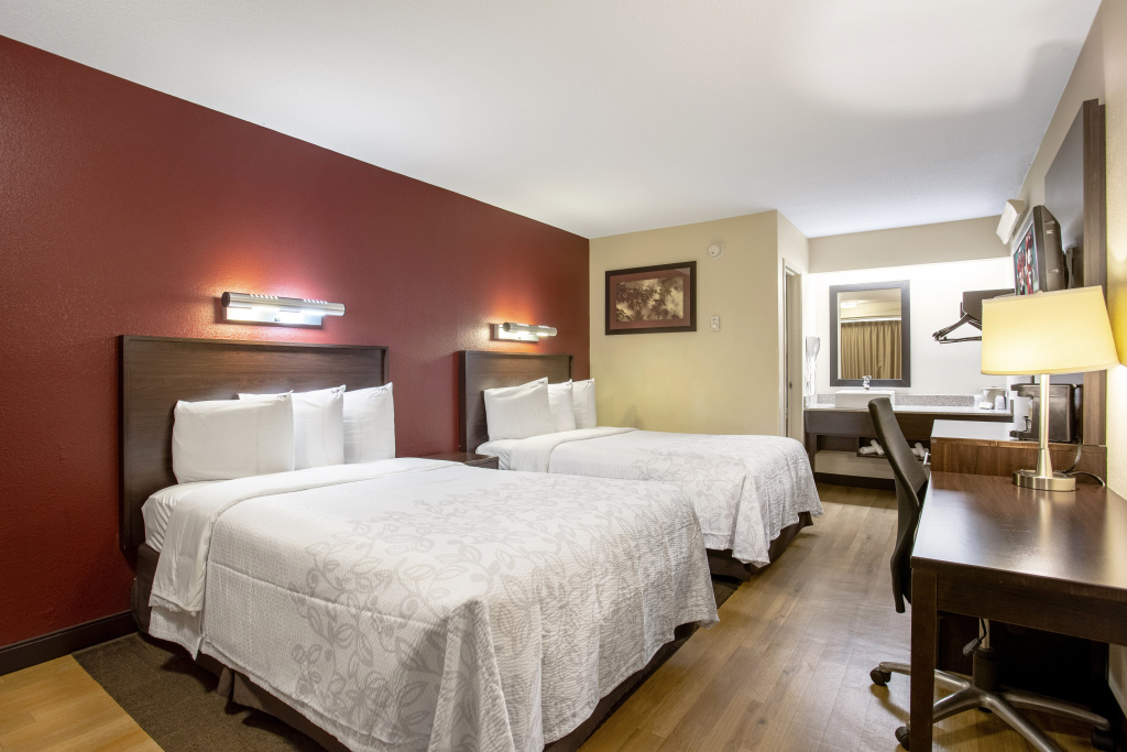 Red Roof Inn PLUS + Boston - Framingham