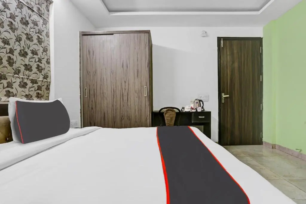 Collection O Birdhouse Residency Near Aravali Biodiversity Park