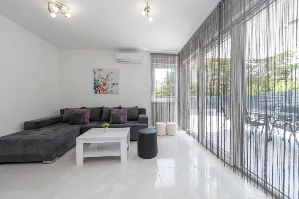 Villa Star 1 a centrally located ap. with a pool