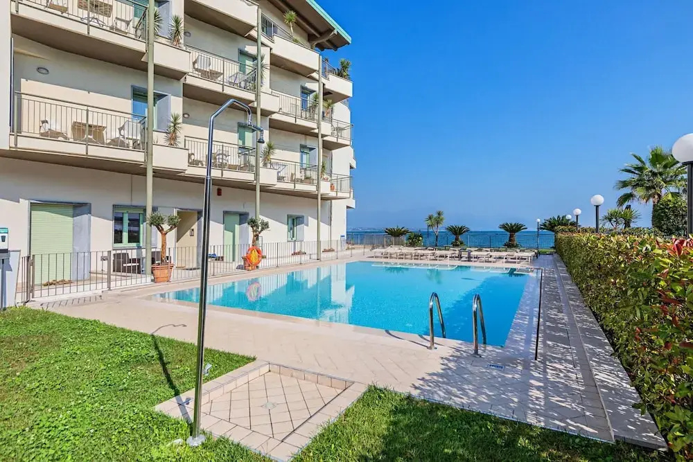 Residenza Miralago With Pool - Studio Apartment With Lake View
