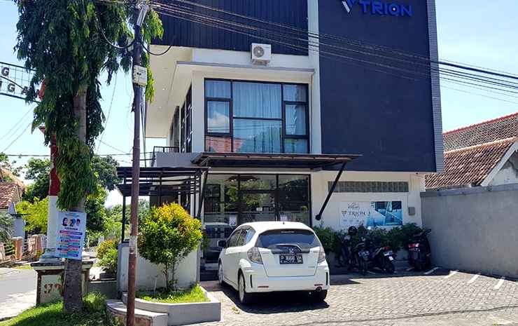 Trion Syariah near Stasiun Banyuwangi