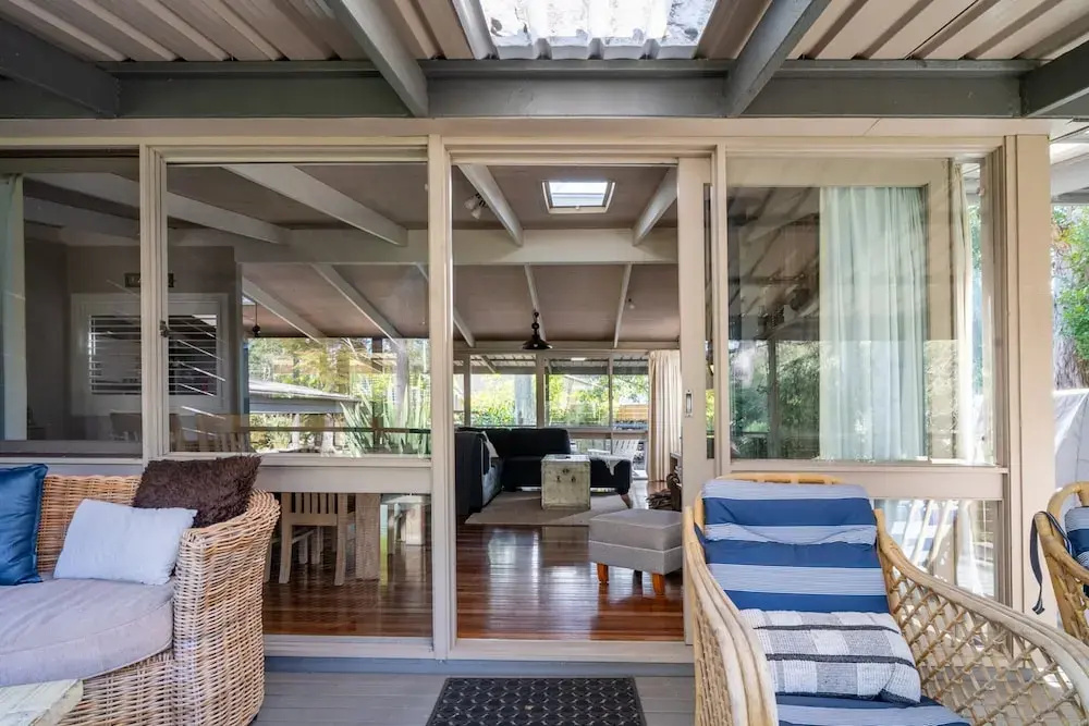Secluded 3-bed Retreat Moments to the Beach