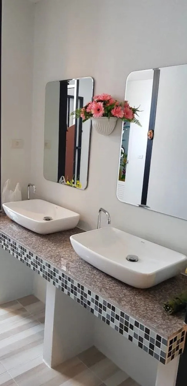 Nest hostel lipe
