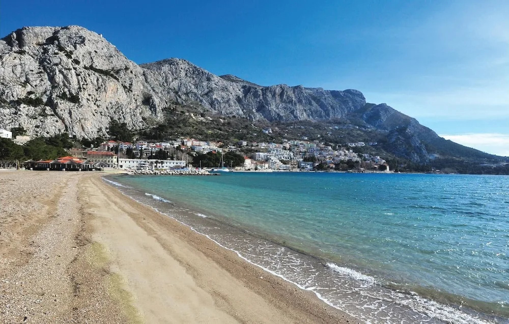 Awesome Home in Omis With Outdoor Swimming Pool, Wifi and 2 Bedrooms