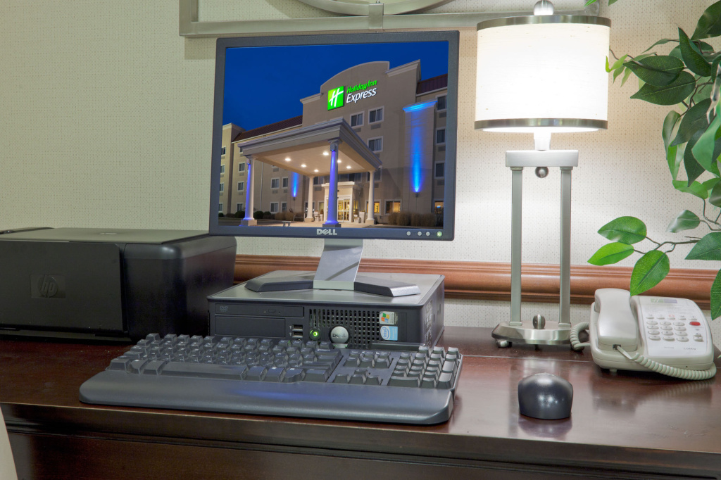 Holiday Inn Express Evansville - West by IHG