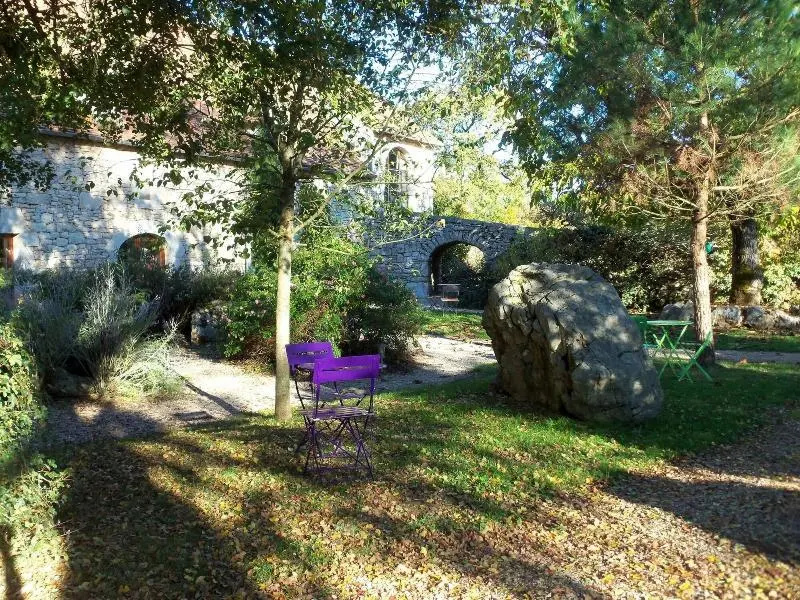 Chambres et Jardin de Pierres