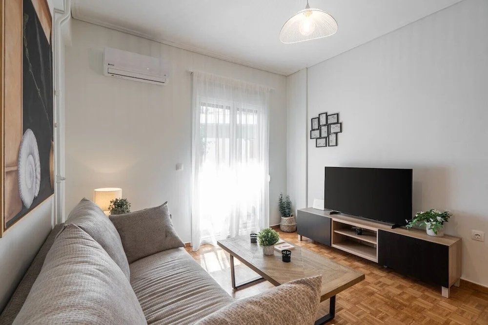 LIV - Trendy Athenian Apartment in Pagrati
