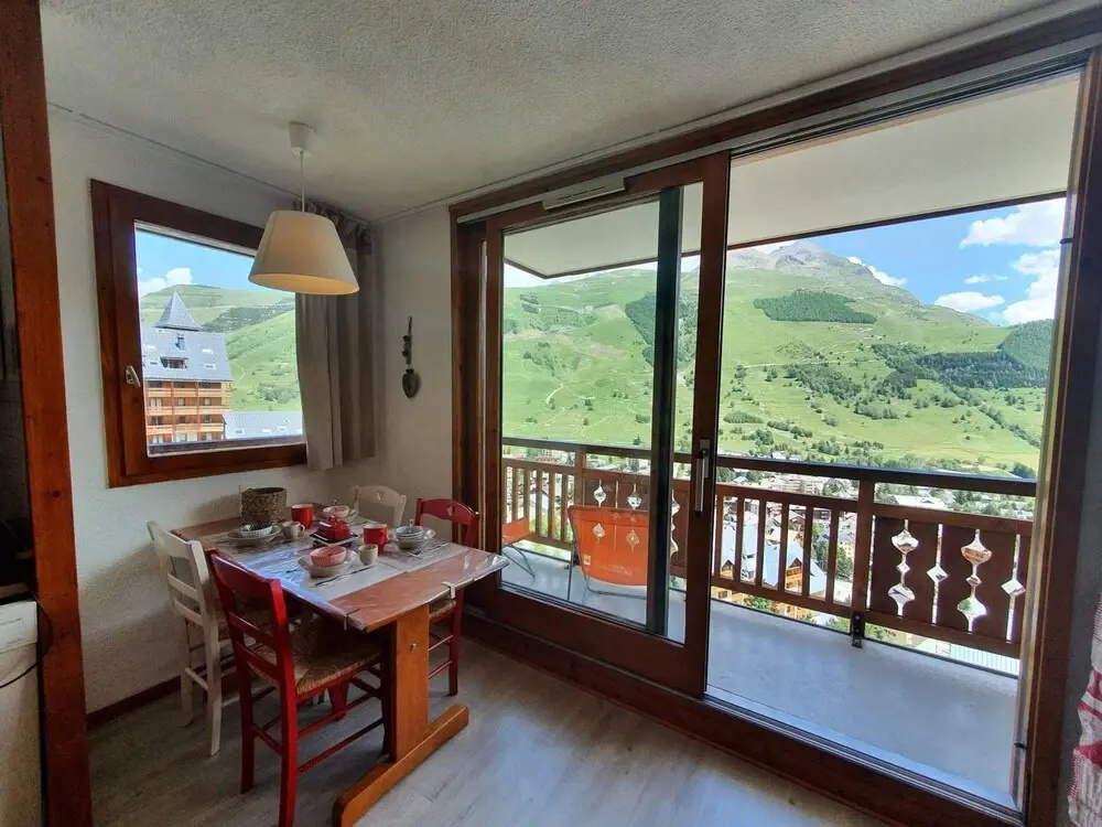 Alpine Escape With Terrace