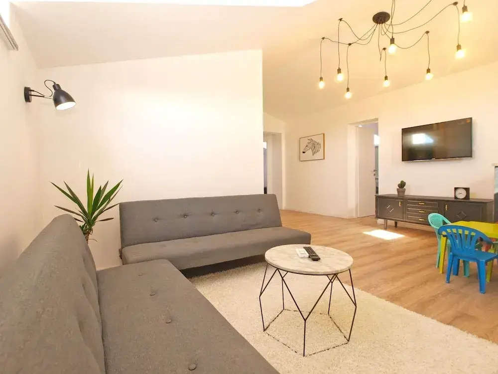 Apartment 1634