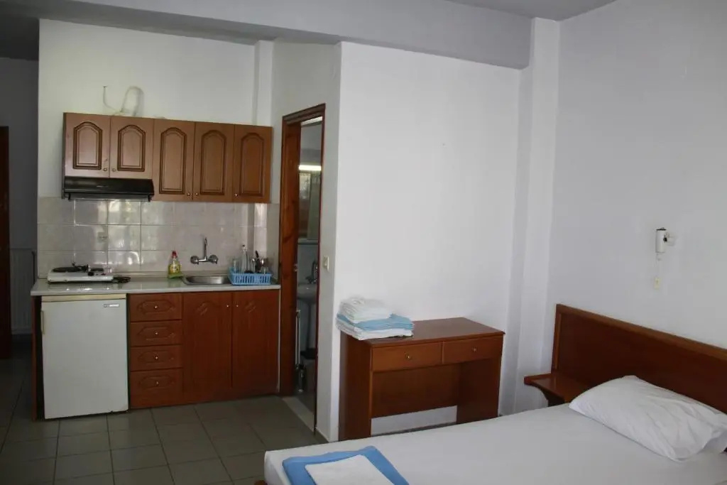 Galanis Studios and Apartments