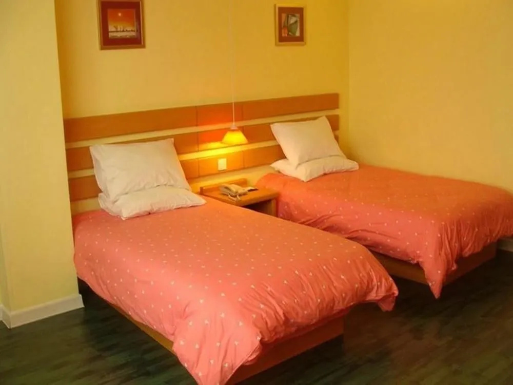 Home Inn Shanghai Jiading Qinghe Road